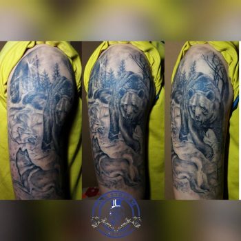 Татуировка на плече - мастер тату Дима
